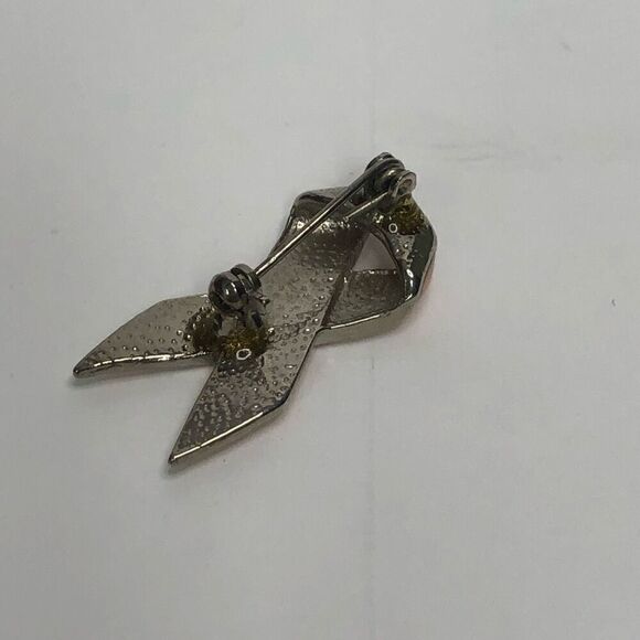 breast cancer pink ribbon awareness pin enamel 1 1/4 inch - Picture 3 of 4